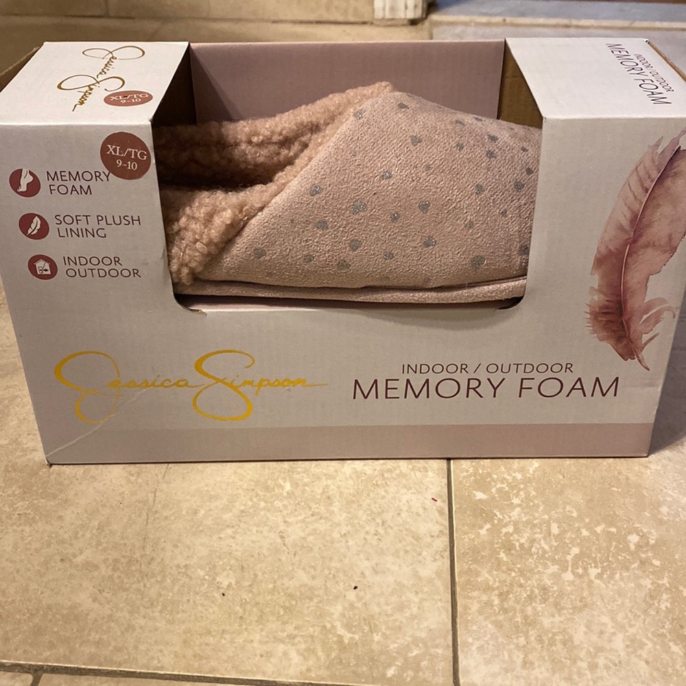 Jessica Simpson Pink Memory Foam Slippers Size XL